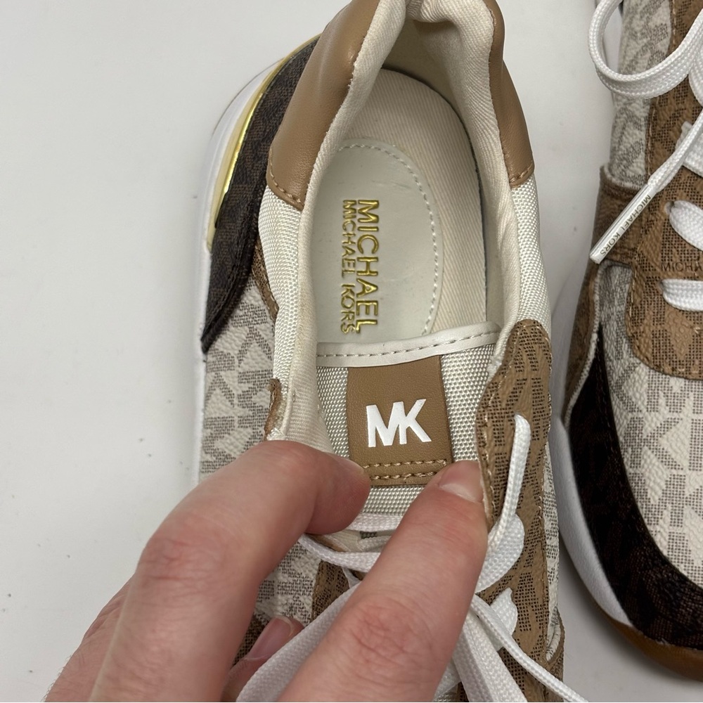 MICHAEL Michael Kors All Over Logo Print Sneakers Size 7.5 - Picture 9 of 12